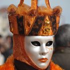 Arancione maschera a carnevale