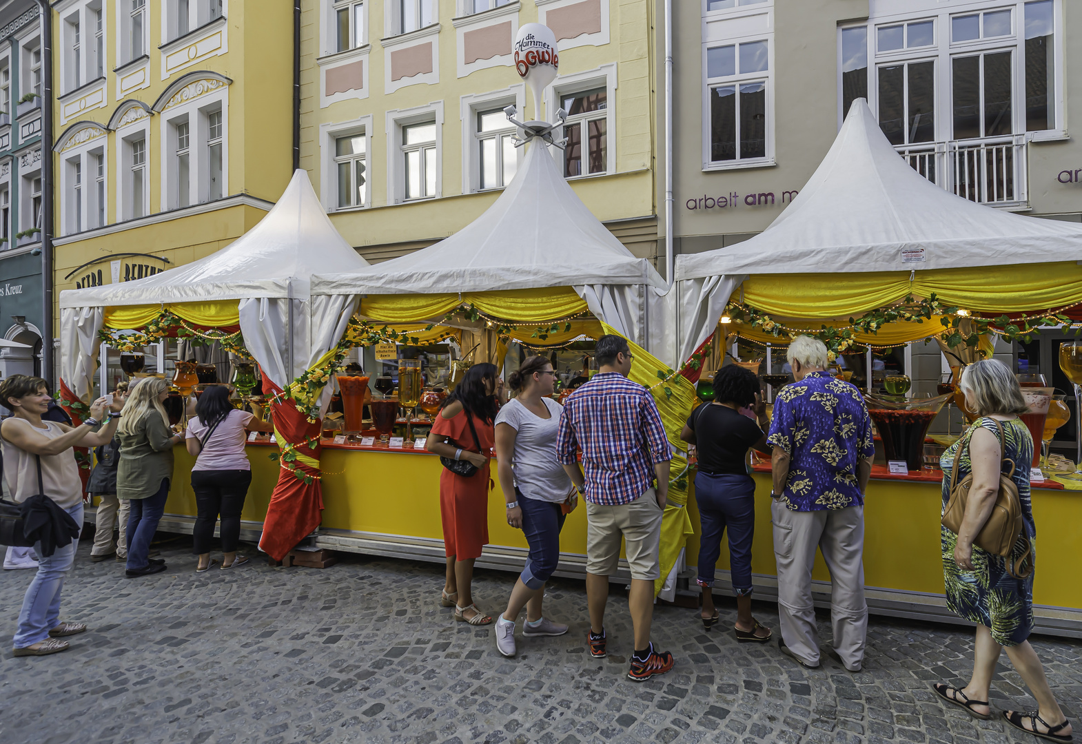 Arbeit am Markt - oder die Hammerbowle