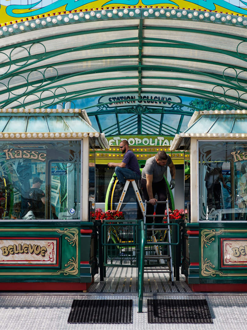 Arbeiten am Eingang Riesenrad