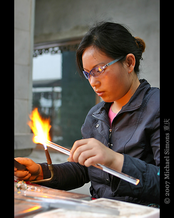 Arbeiten in China: die Glasmacherin