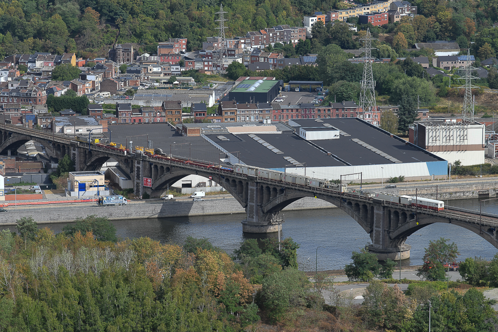  Arbeitszug auf der Brücke von Sclessin (B)