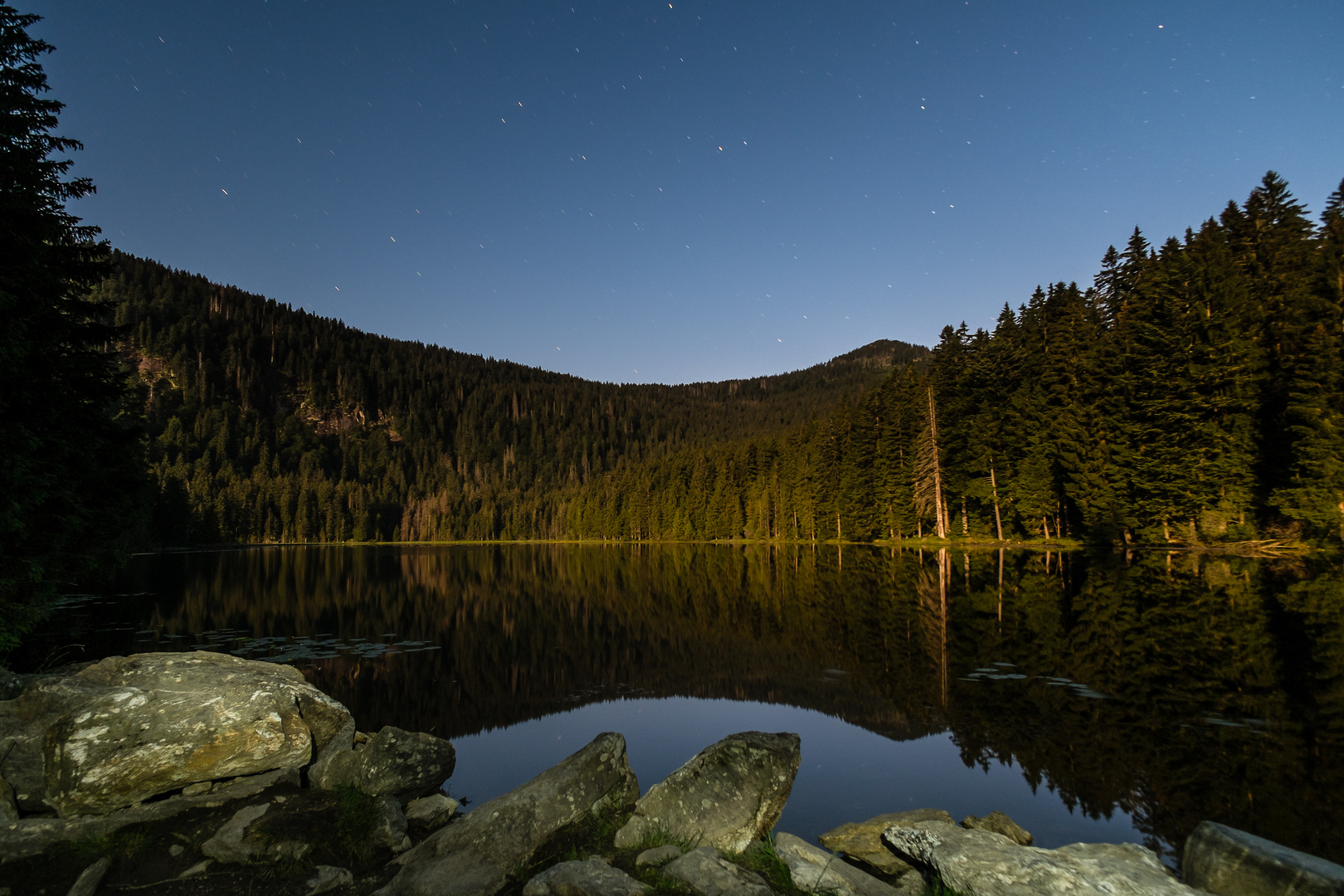 Arbersee bei Nacht und Vollmond