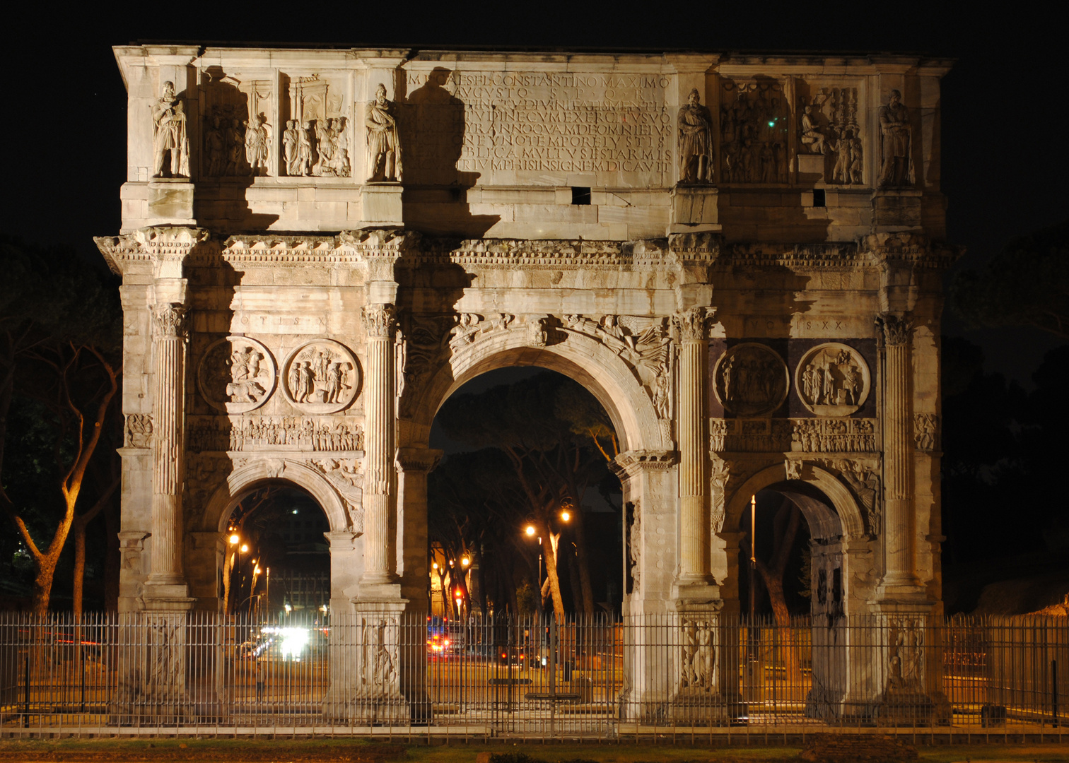 Arc de Constantin - Rome