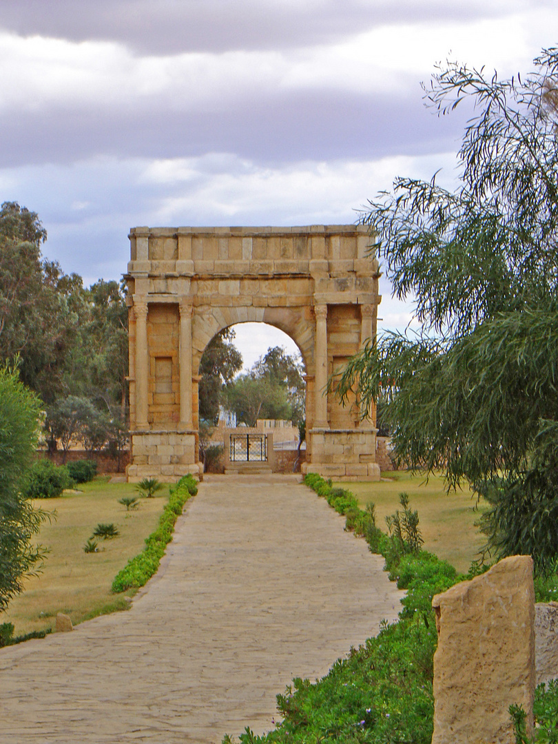 Arc de Dioclétien (IIIème) à Sbeitla