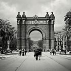 :: ARC DE TRIOMF ::