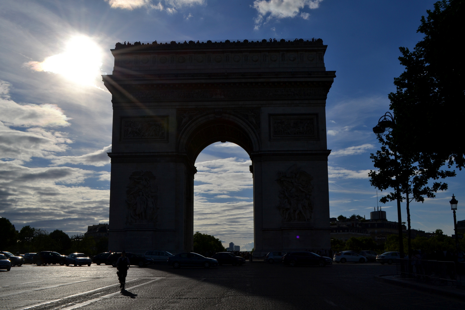 Arc de Triomphe am frühen Abend