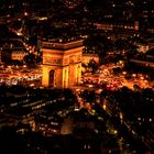 Arc de triomphe bei Nacht