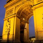 Arc de Triomphe bei Nacht