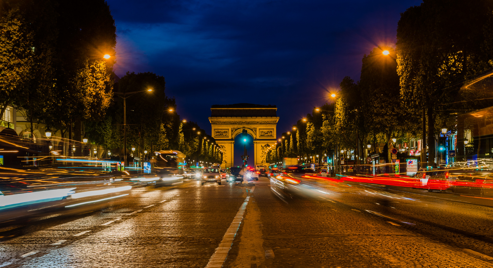 Arc de Triomphe by night