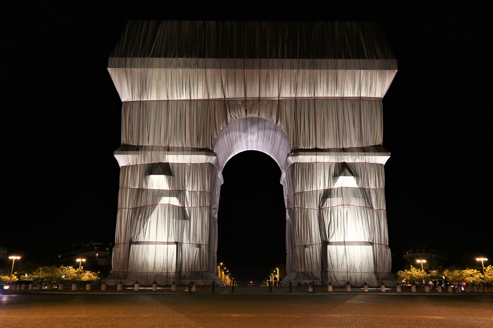 Arc de Triomphe covered by Christo