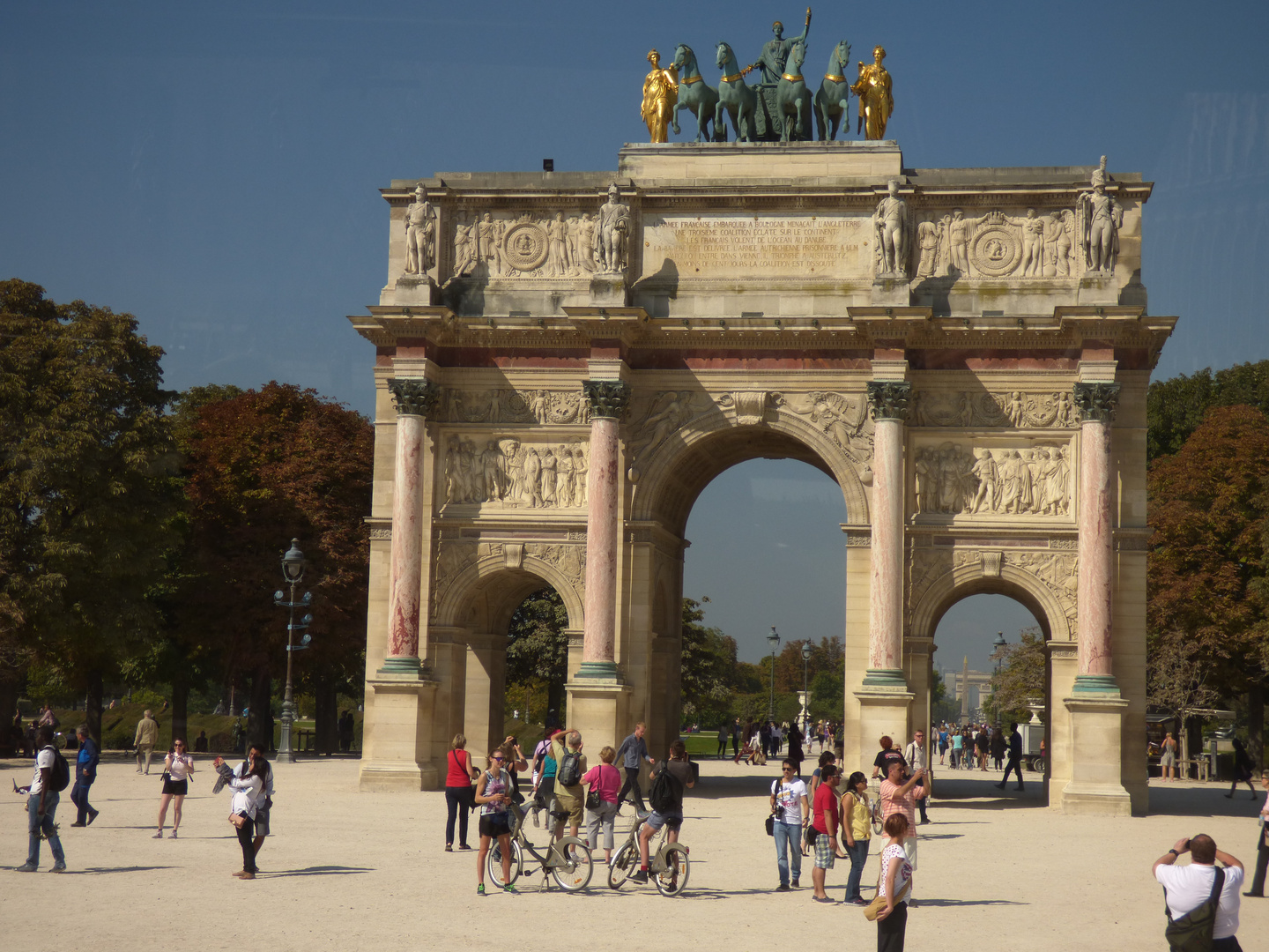 arc de triomphe du carrousel.....