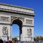  Arc de Triomphe, ist ein 1806 bis 1836 errichtetes Denkmal an der Place Charles-de-Gaulle in Paris.