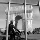 Arc de Triomphe - verhüllt nach Christo und Jeanne-Claude