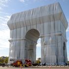 Arc de Triomphe - verhüllt nach Christo und Jeanne-Claude