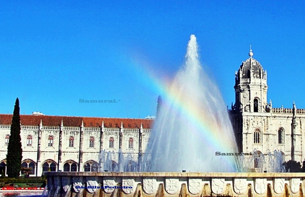 ARC - EN - CIEL .