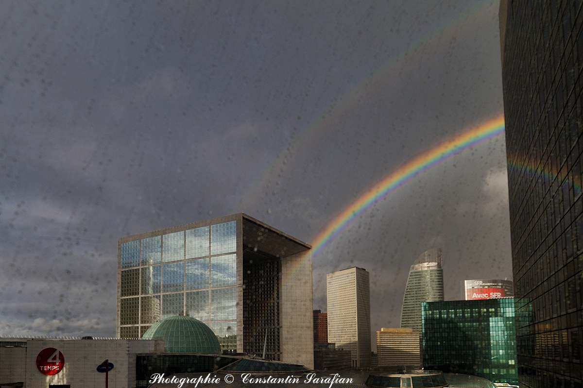 Arc en Ciel à LA DEFENSE