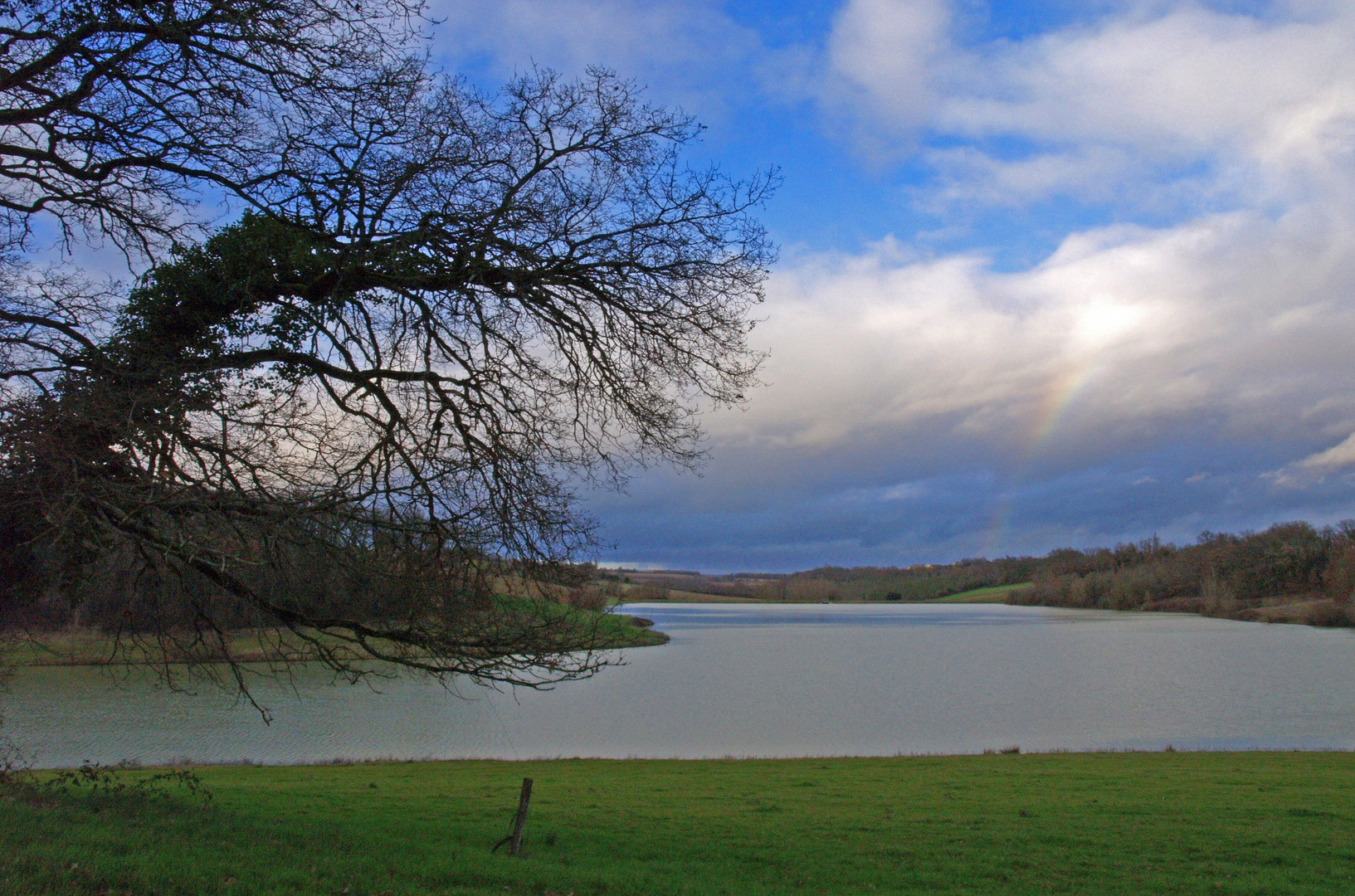 Arc-en-ciel sur le lac du Bousquetarra  