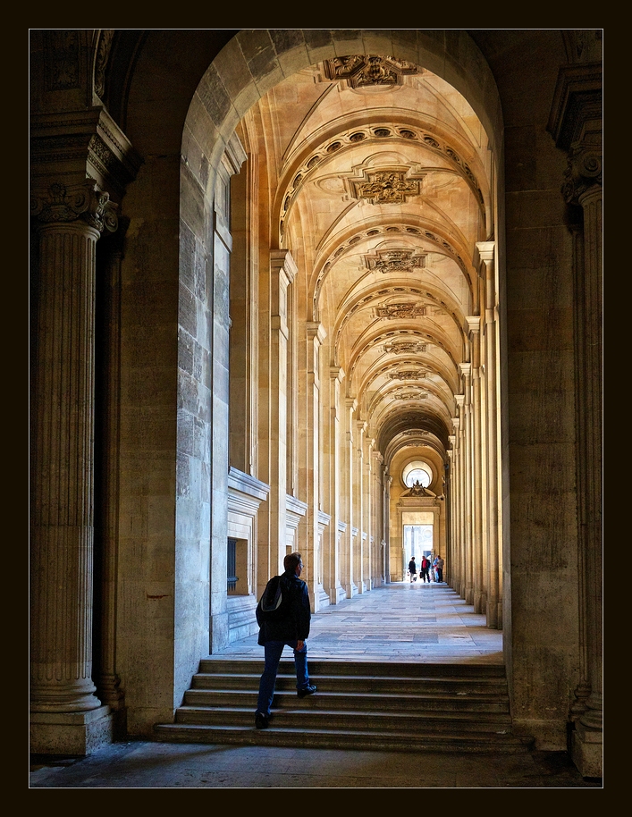 Arcade près du Louvre