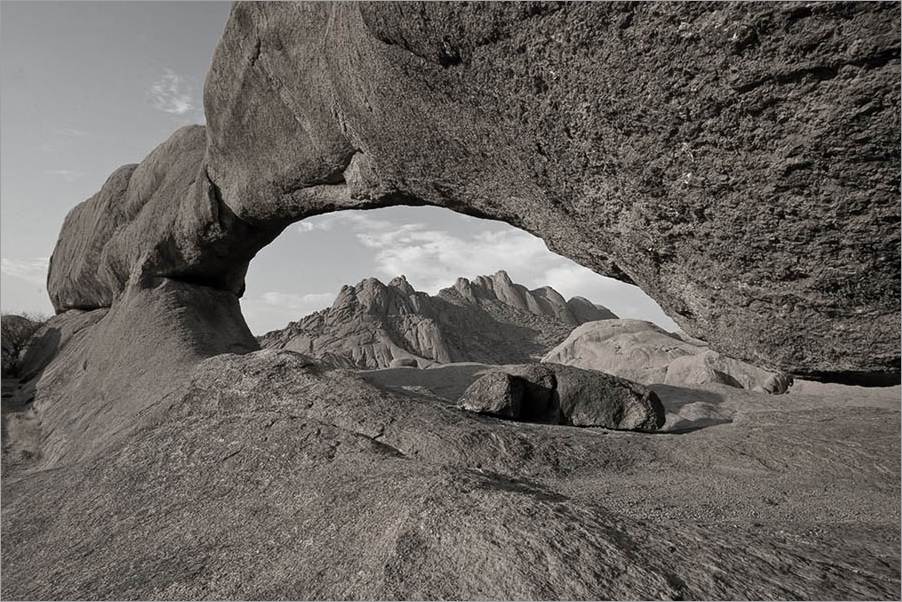 Arch near Spitzkoppe