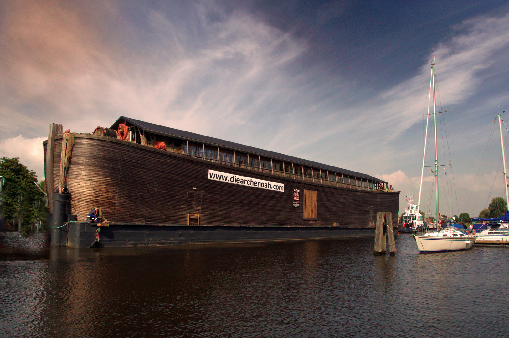 Arche Noah Hafen Glückstadt