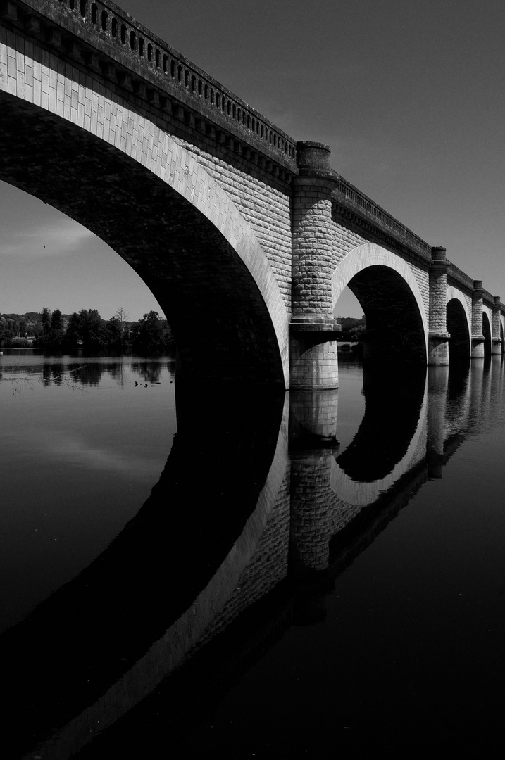 Arches Maurzac Bridge