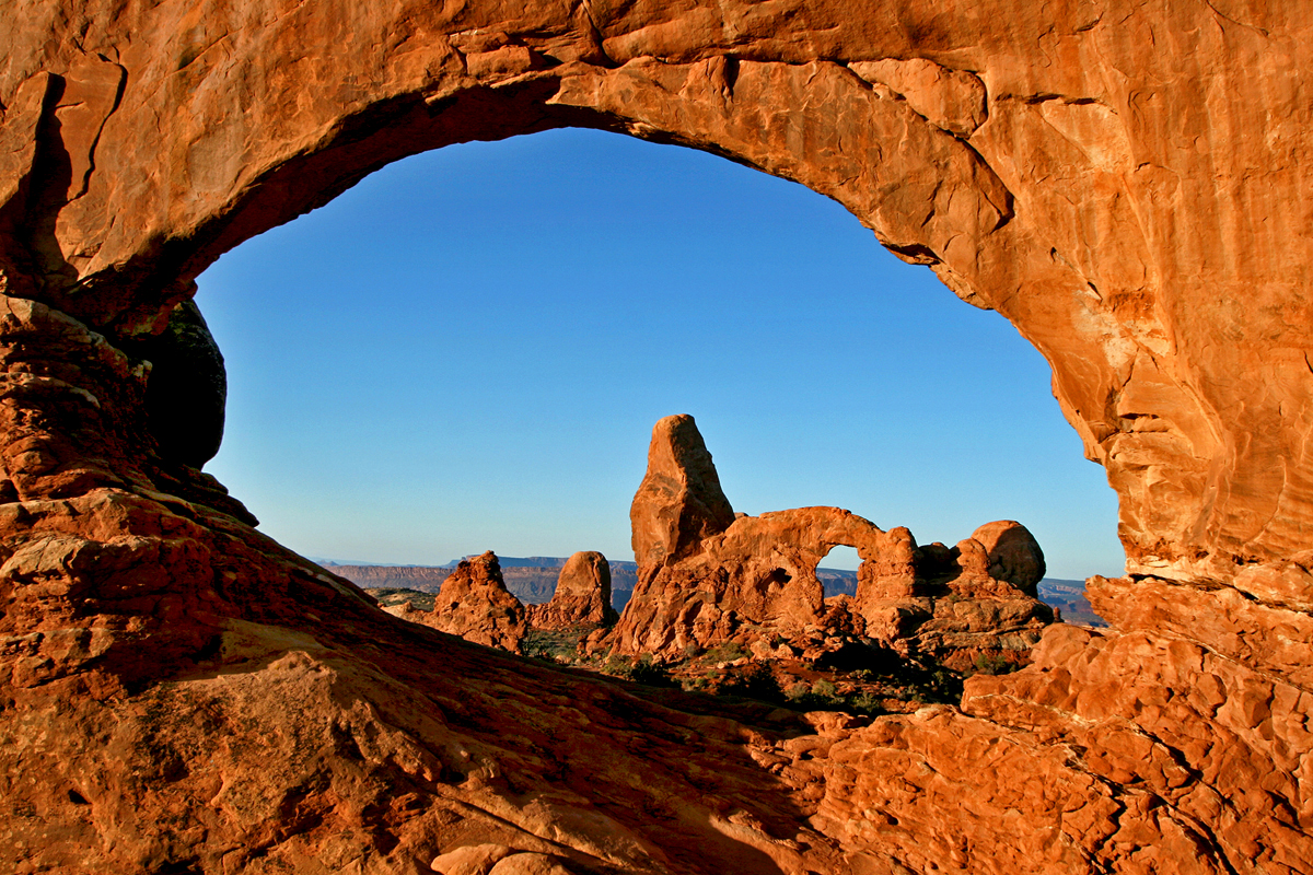 Arches Nationalpark ::: North Window mit Turret Arch @ Sunrise