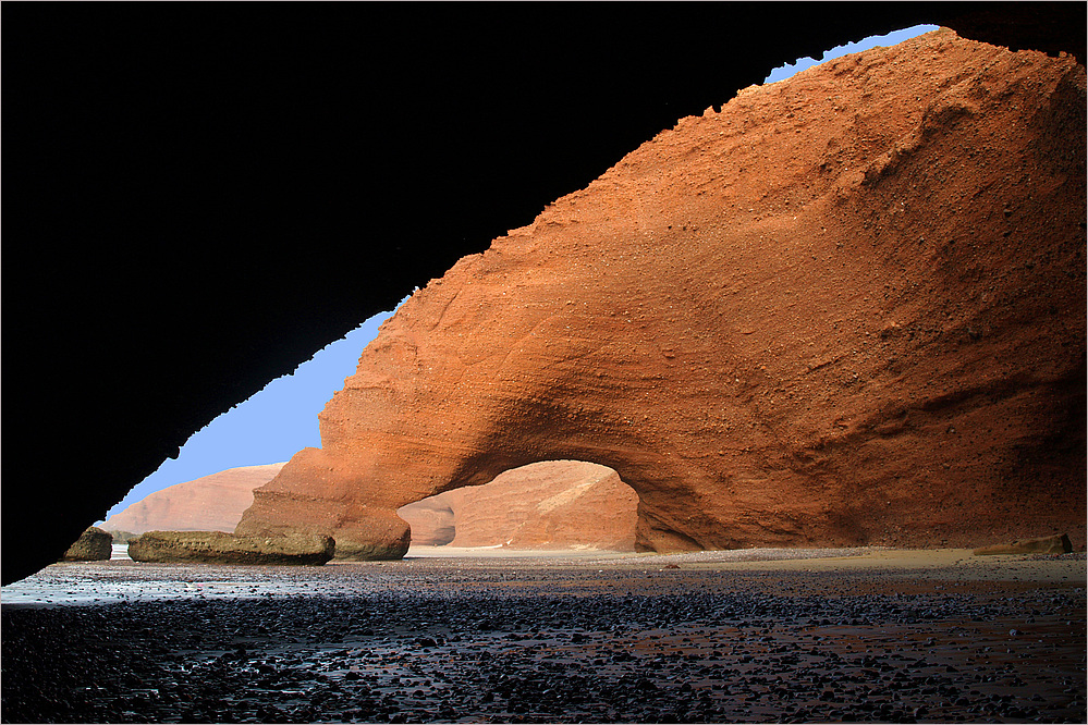 Arches sur la plage de Legzira près de Sidi Ifni -- Bögen am Strand von Legzira nahe Sidi Ifni