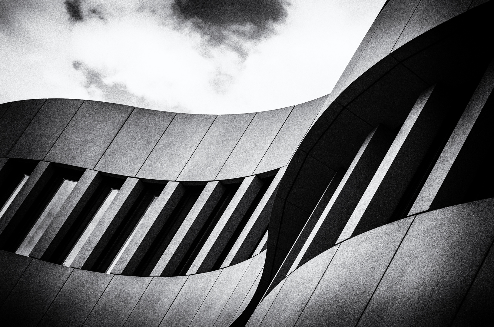 architecture_minimal b&w