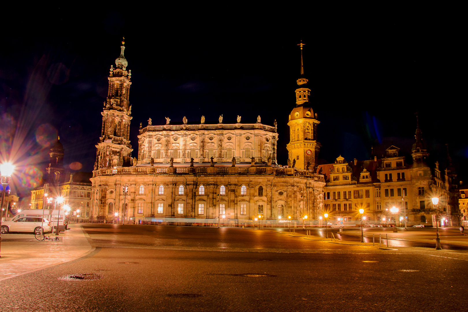 Architektur bei Nacht