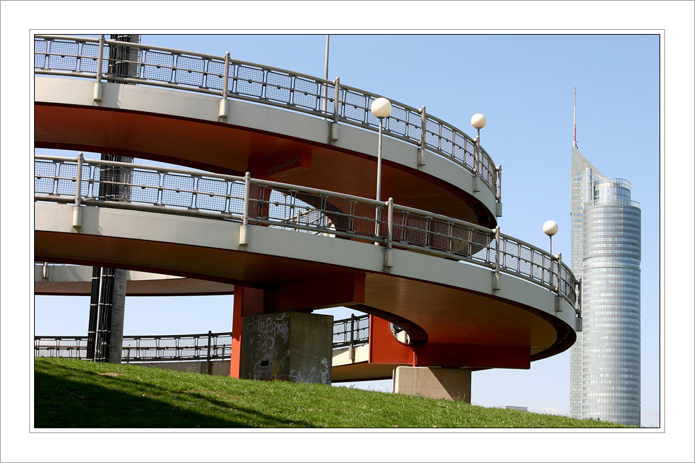 Architektur von der Donauinsel aus gesehen