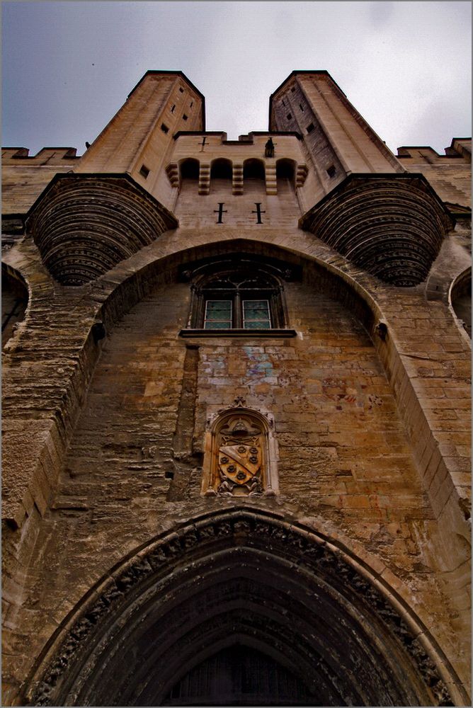 ... Architekturdetail ... Pabst Palais ... Avignon ... France ...