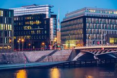 Architekturfotografie: Berlin - Kapelle-Ufer / Kronprinzenbrücke