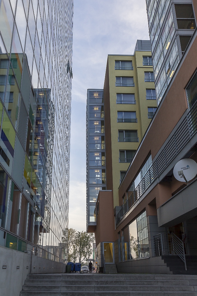 Architekturvielfalt Medienhafen Düsseldorf 10