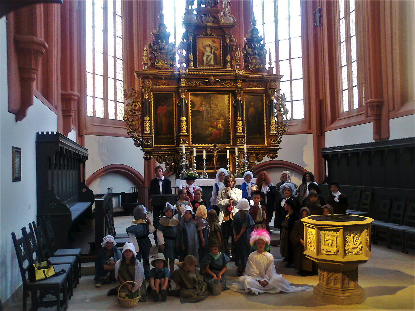 ARCHIV : 13.12.20015 Bayreuth Stadtkirche Fotoshooting