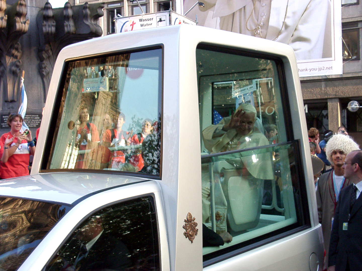 Archivschätzchen: Papst hinter Panzerglas - Benedikt XVI. in Köln