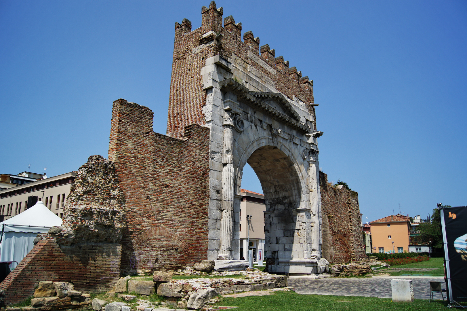 Arco d'Augusto