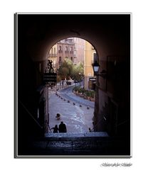 Arco de Cuchilleros-Plaza Mayor-Madrid