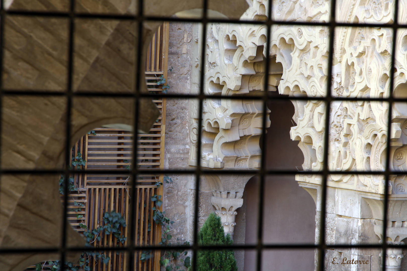 Arco de la aljaferia (Zaragoza)