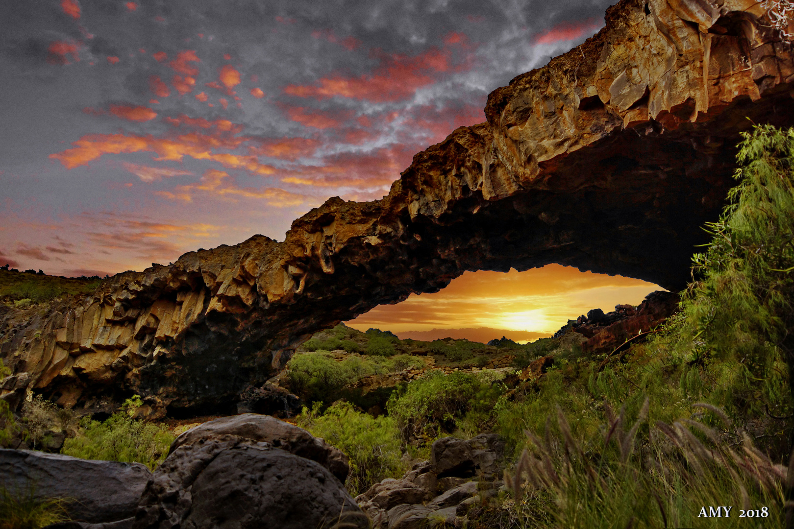 ARCO DE LA LINDE ......... LOS ARCOS DE TRIUNFO DE LA NATURALEZA. Dedicada a MAERR.