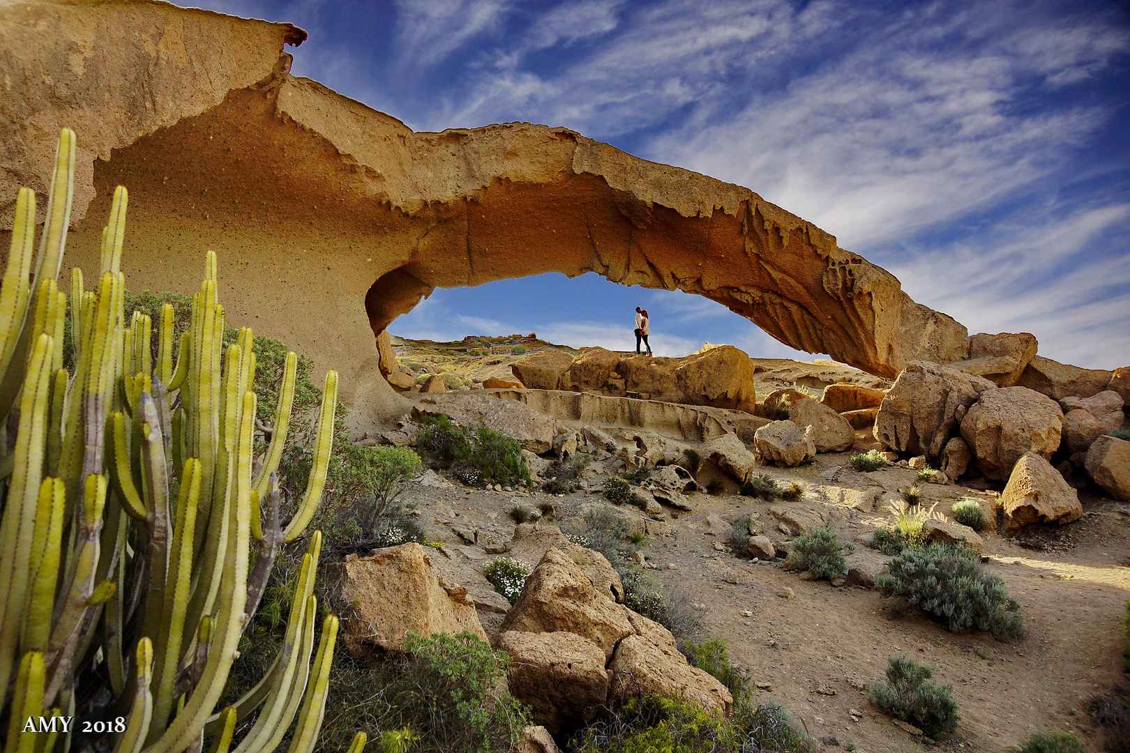 ARCO DE TAJAO (San Miguel de Tajao / TENERIFE). Dedicada a CARMEN BARROSO SUAREZ.