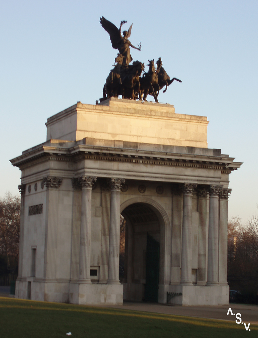 ARCO DE WELLINGTON - LONDRES