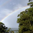 Arco iris con reflejo