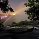 Arco iris lunar en el lago Victoria, Zambia.