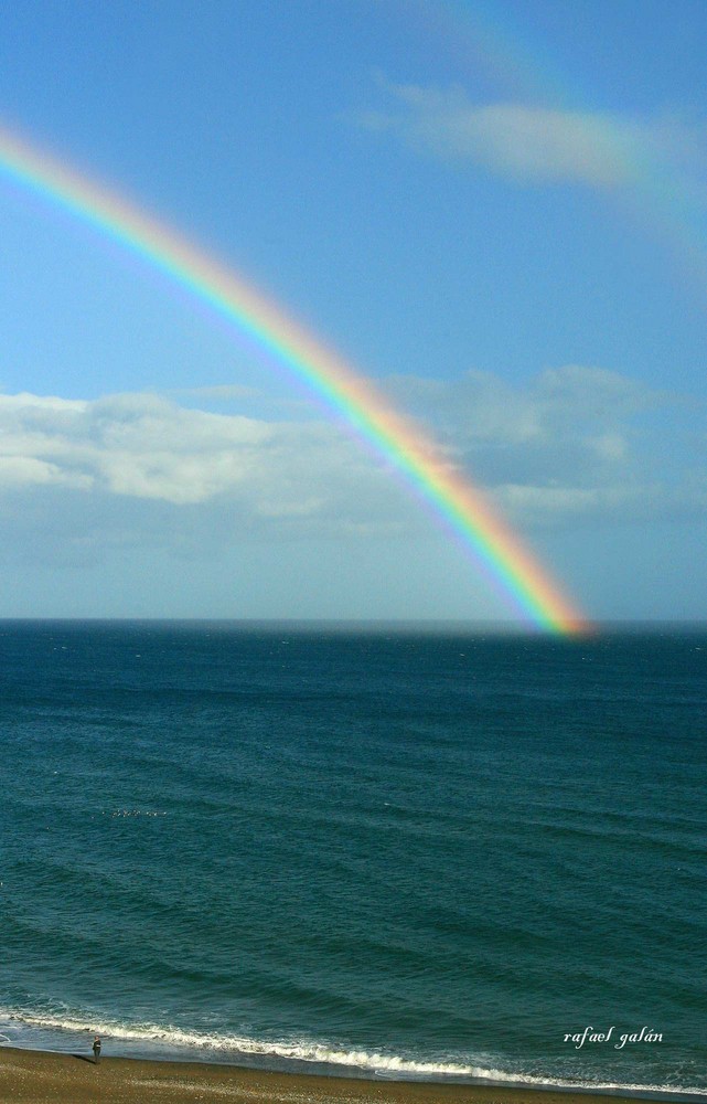 Arco iris sobre el Mediterráneo