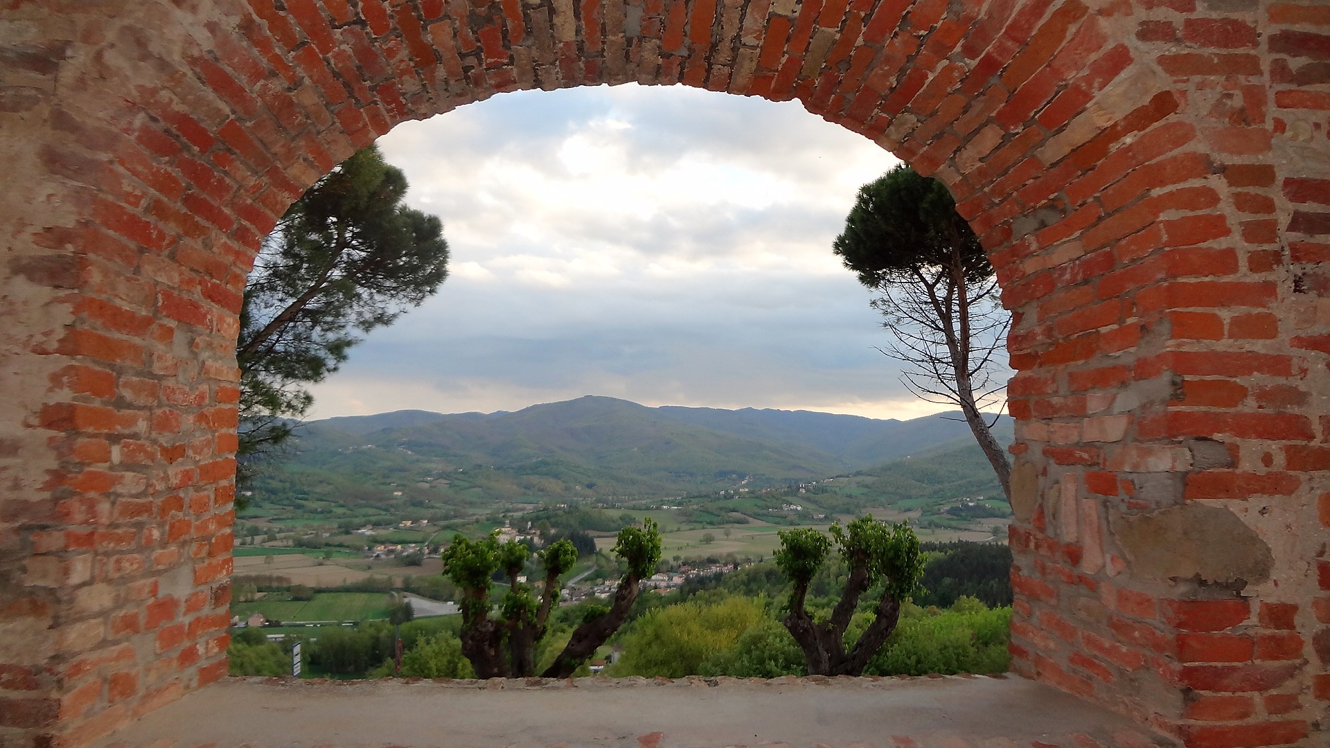 Arco...della pace