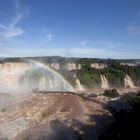 Arcoiris cruzando las Cataratas