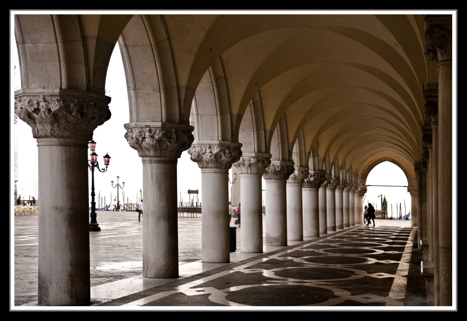 arcos y columnas