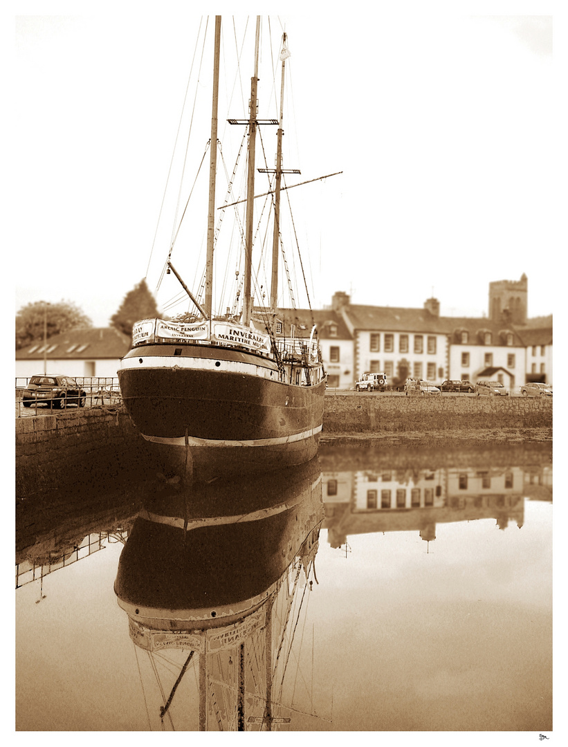 Arctic Penguin, 3 masted schooner - Inverary