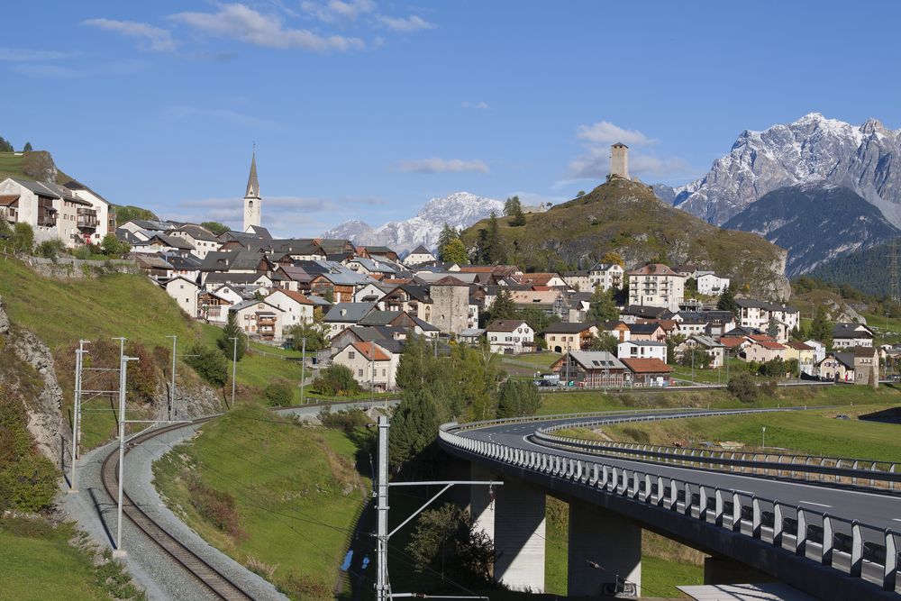 Ardez (Graubünden) Rätoromanisches Dorf