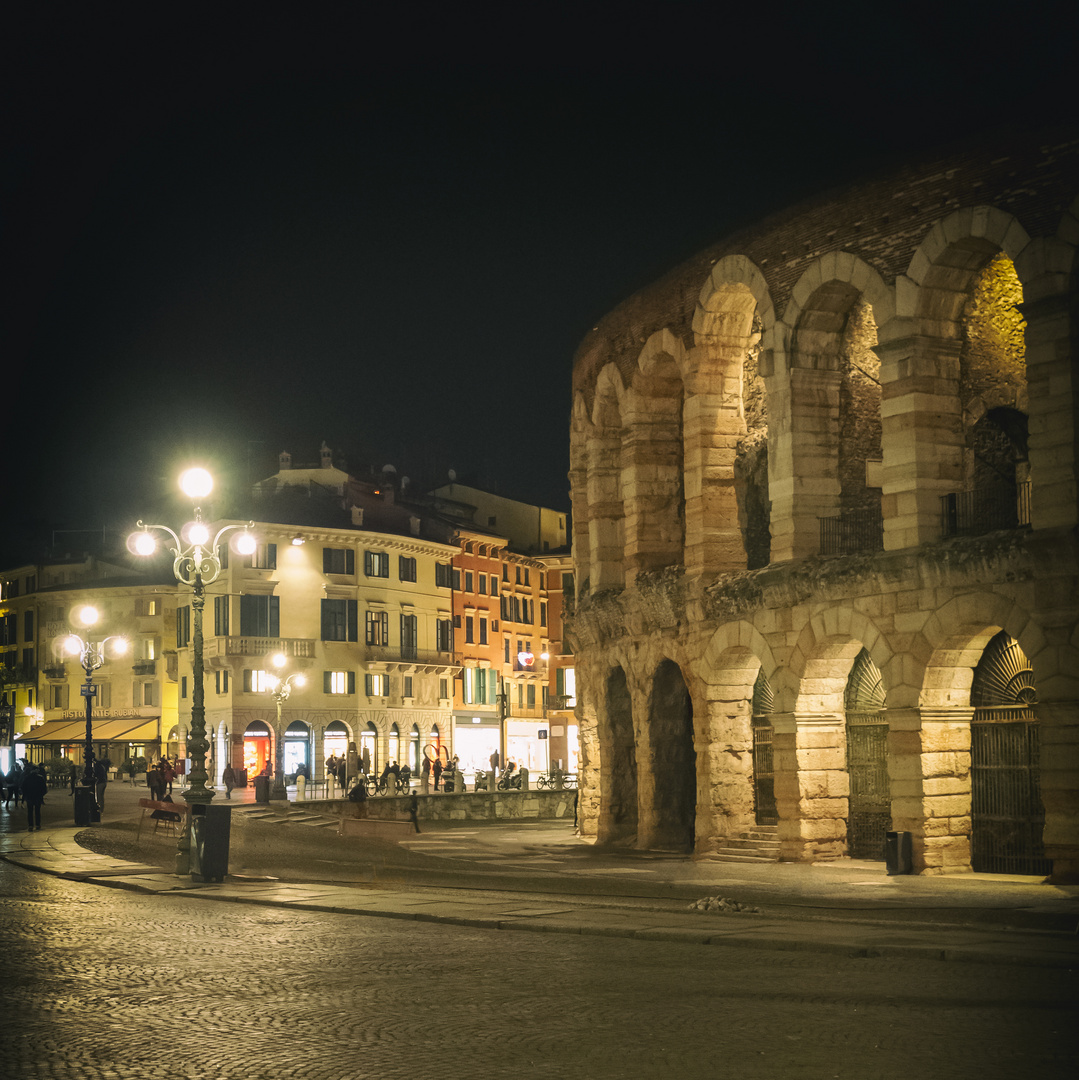 Arena di Verona by night